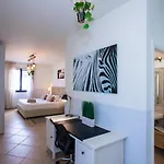 Casa Maurizio - Heated Pool, Hot Tub & Hammam