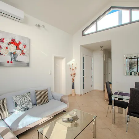 Casa Maurizio - Heated Pool, Hot Tub & Hammam