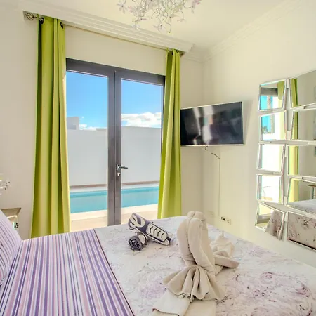 Villa Casa Maurizio - Heated Pool, Hot Tub & Hammam *