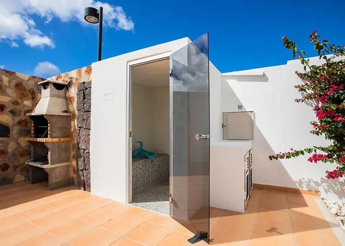 Casa Maurizio - Heated Pool, Hot Tub & Hammam Villa