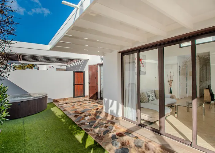 Casa Maurizio - Heated Pool, Hot Tub & Hammam