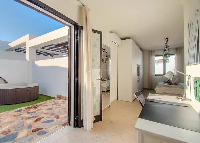 Casa Maurizio - Heated Pool, Hot Tub & Hammam Playa Blanca (Lanzarote)