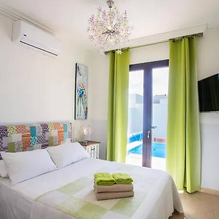 Casa Maurizio - Heated Pool, Hot Tub & Hammam Villa